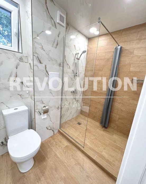 Дава се под наем Двустаен апартамент в Варна, Лятно кино Тракия - 75 кв.м за 600 € - Снимка #2