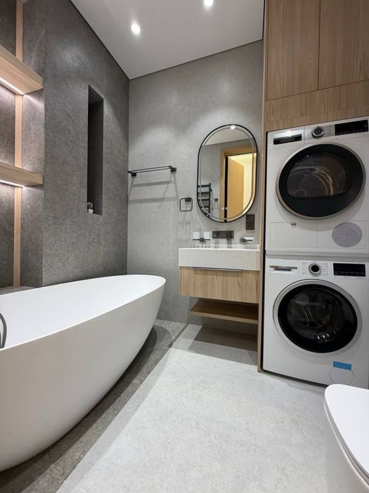 В Элитном Жилом Комплексе «Инфинити» 4 комнатная новая квартира