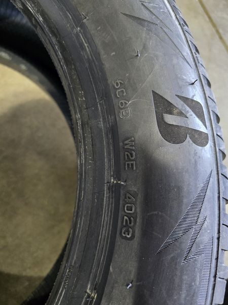 235/55/17 BRIDGESTONE 4бр