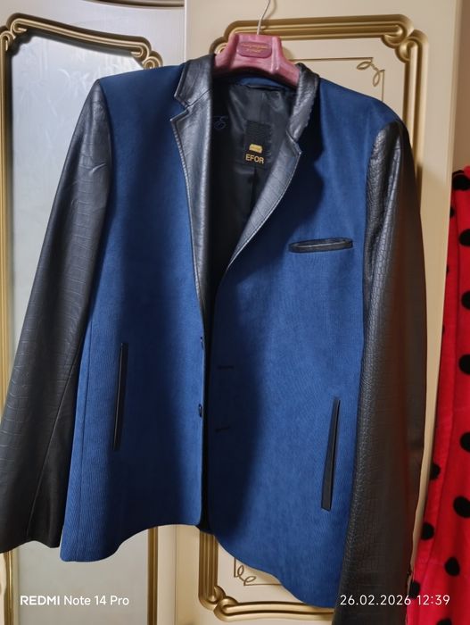 Продам мужские костюмы