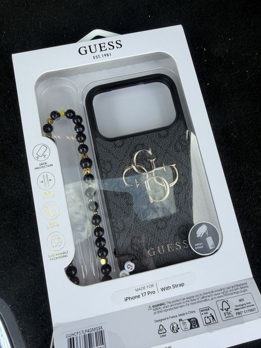 Оригинален кейс iphone 17pro guess