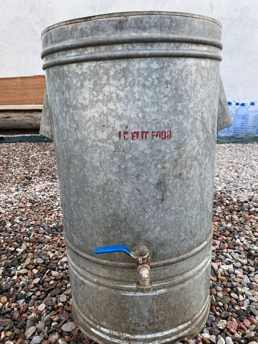 Elektr samovar sotiladi
