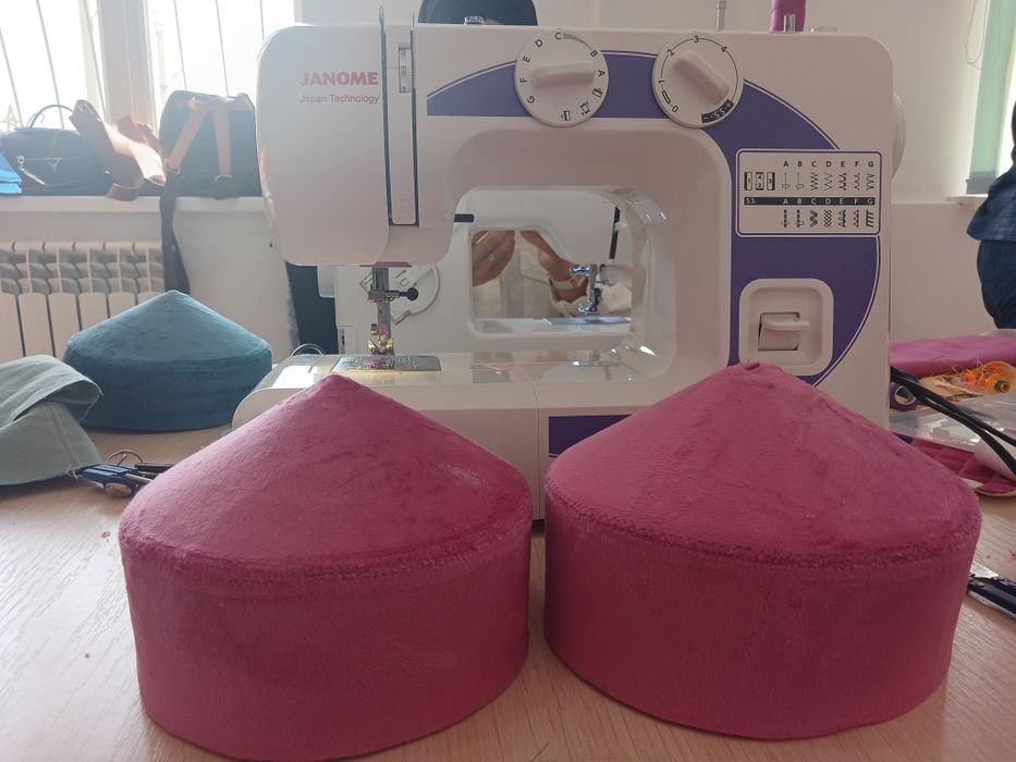 Тақия, көпшік этно тәж