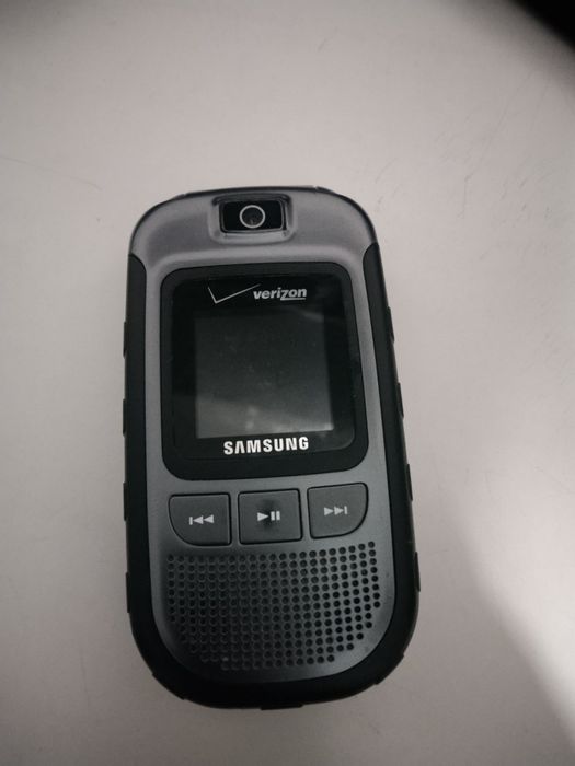 Perfektum original sotiladi.holati yangi.