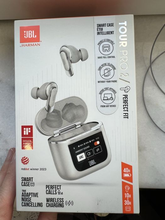 Casti JBL tourPRO2