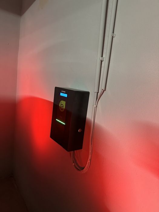 Inchiriez loc parcare langa Asmita Garden cu statie de incarcare