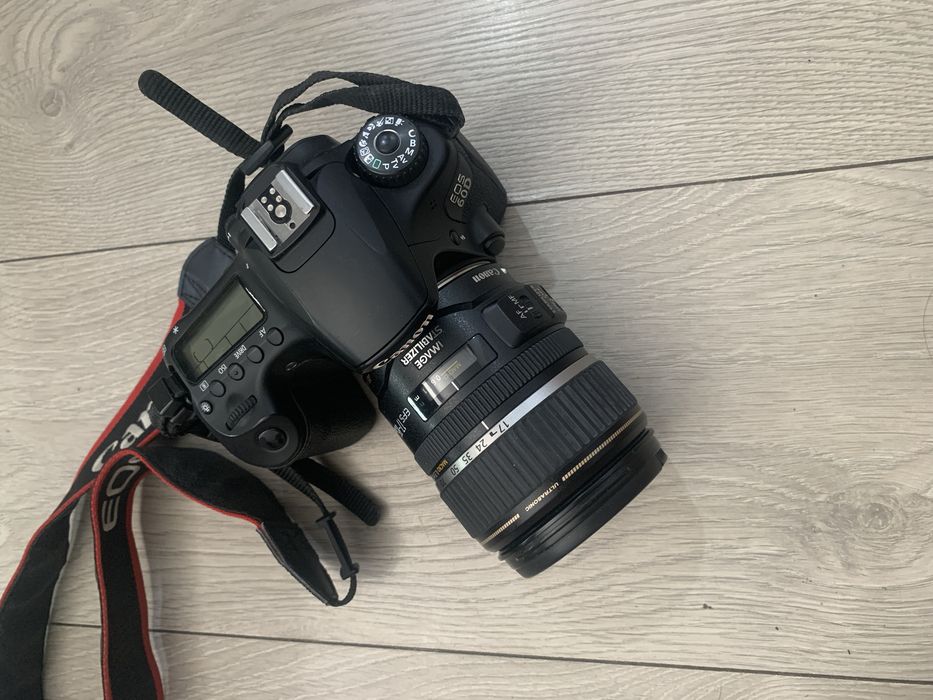 Камера Canon 60D с обьективом 17-85