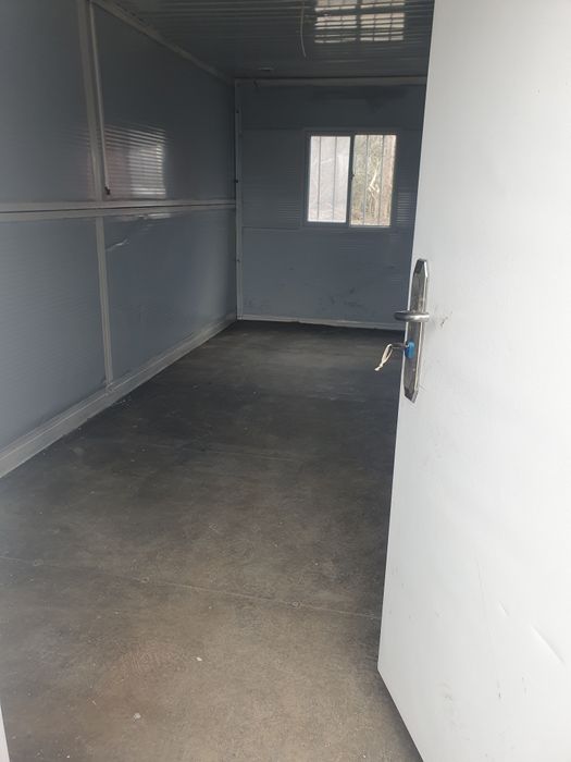 spatii depozitare in containere self storage.