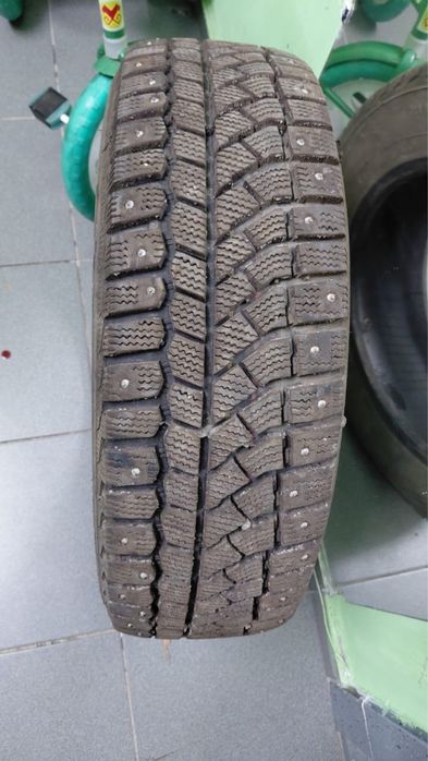 Продам зимний шины 185/65/15