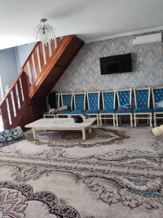 Уй сотилади Нурафшон.Срочно!