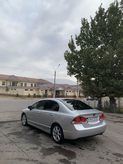 Доп. Опции: электро зеркала, охранная система, растоможена, новые шины