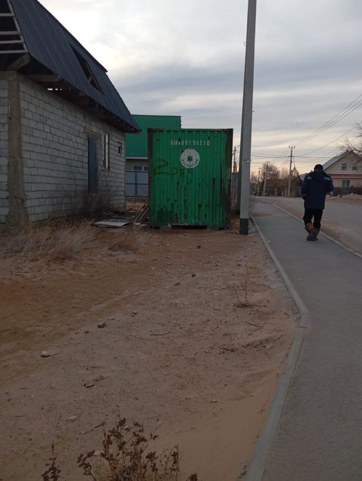 Продам утепленный контейнер 20ф,.