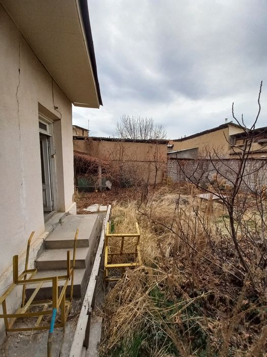 Ko‘kcha darvoza mahallasida eski Uchastka Sotiladi 3.25-sotok