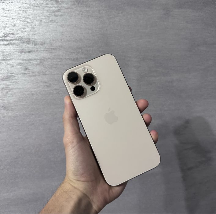 Iphone 16 Pro Max  256 GB  Desert Titanium schimb cu 17 pro max