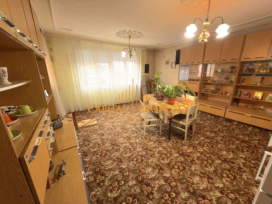 Продава се Многостаен апартамент в Силистра, Юг - 140 кв.м за 492 €/кв.м - Снимка #2