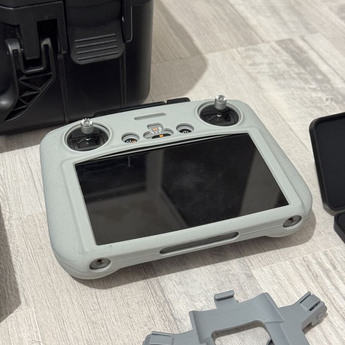 DJI Air 3S Combo Plus RS 2