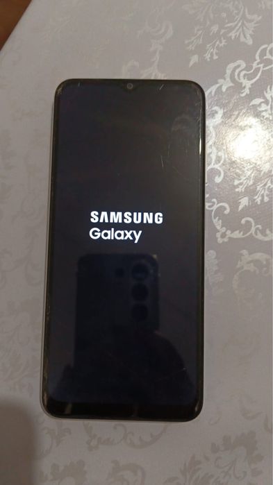Продам телефон самсунг