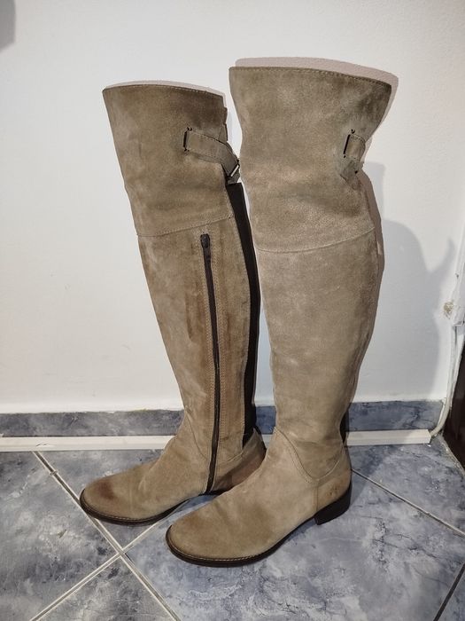 Cizme de piele întoarsă