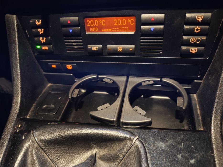 Продаётся BMW 523i