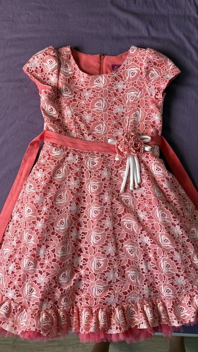 Продам праздничные платья