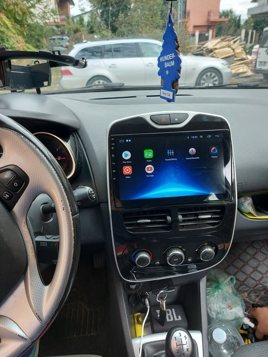 Navigatie Android Renault Clio Waze YouTube WiFi GPS