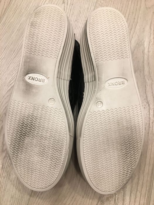 Нови дамски кецове BRONX