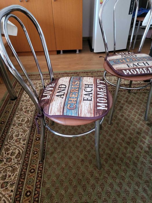 Masa si scaune bucatarie