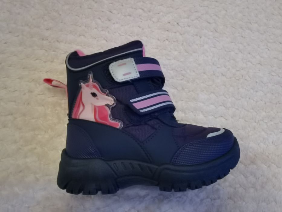 Pantaloni ski 98-104 + Ghete impermeabile numărul 28