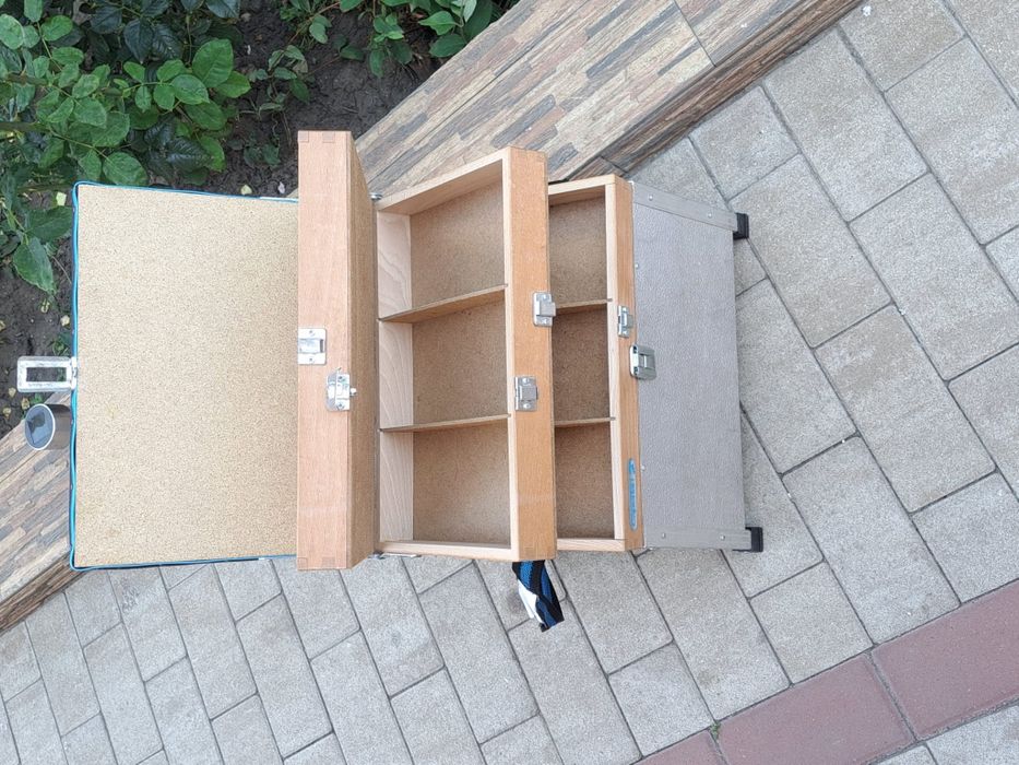 Cutie/organizator/ scaun/ sertare pescuit, depozitat piese