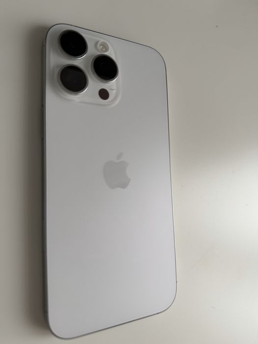 Iphone 16 Pro Max impecabil