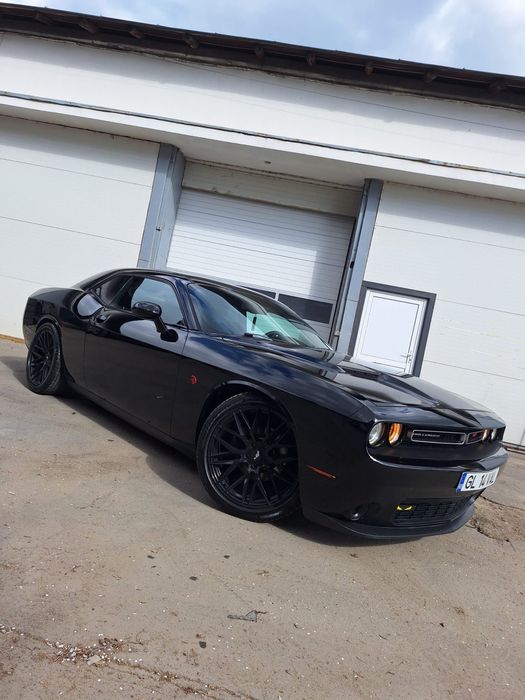 Dodge challenger