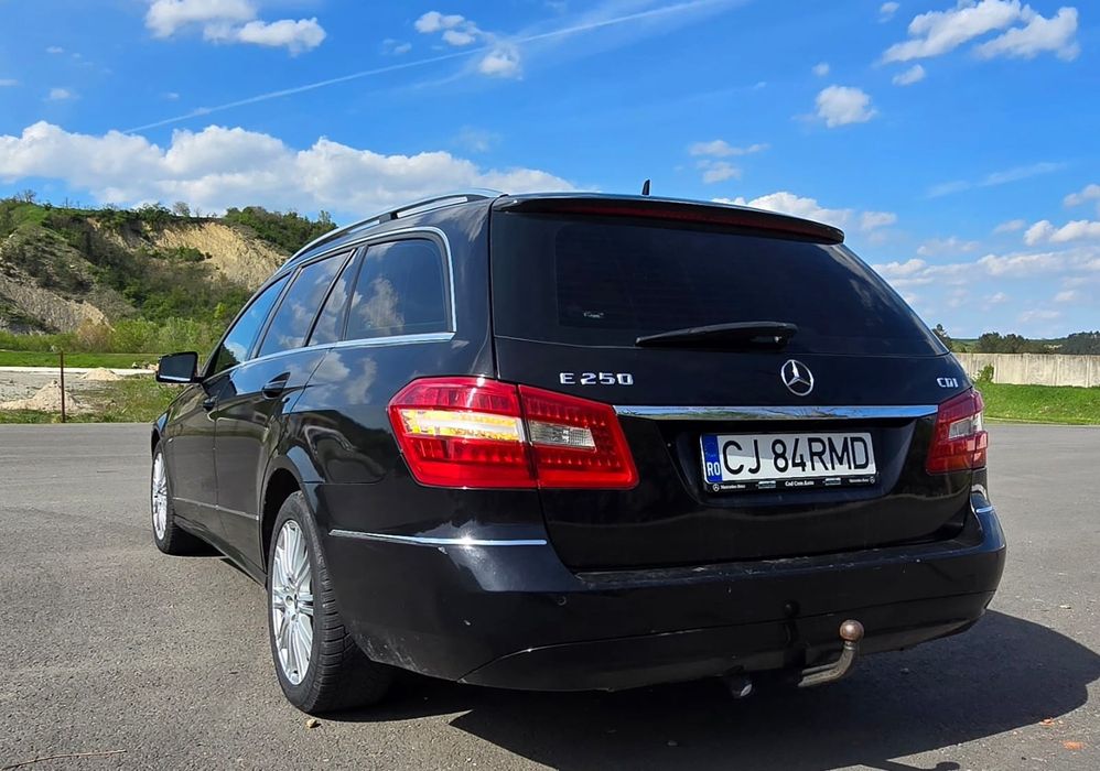 Mercedes  E250  204CP Elegance