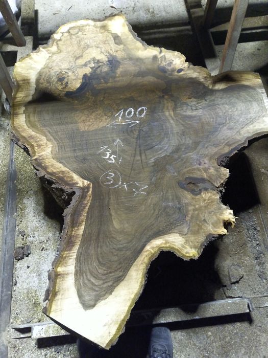 Nuc uscat rondele blaturi scânduri capace