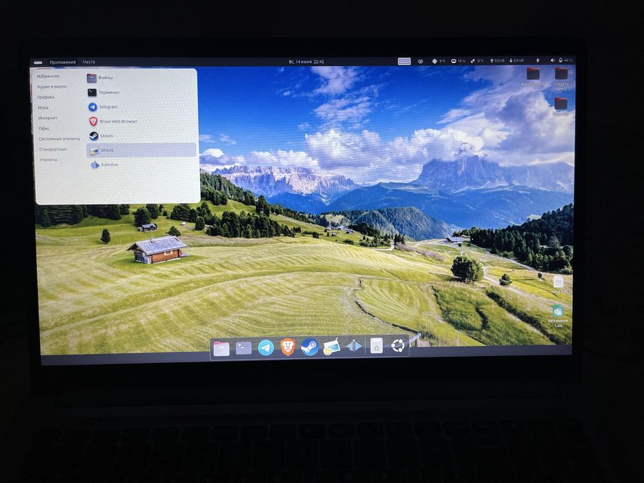 ASUS VivoBook  sotiladi yengi kop ishlamagan