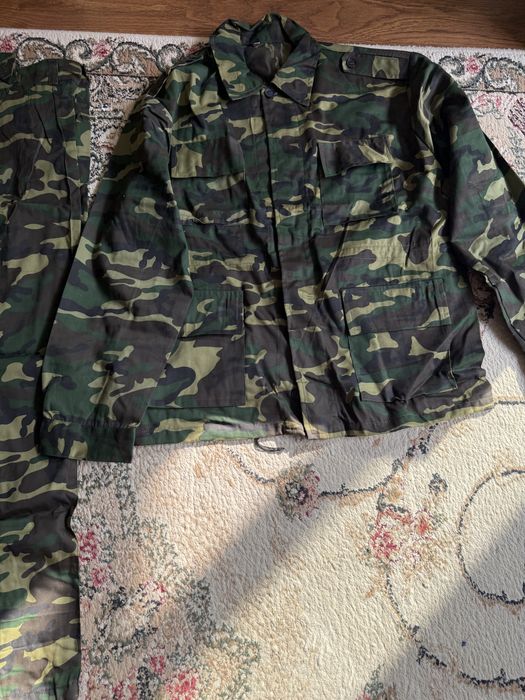 Комуфляжный комплект рабочей одежды. 7шт новые