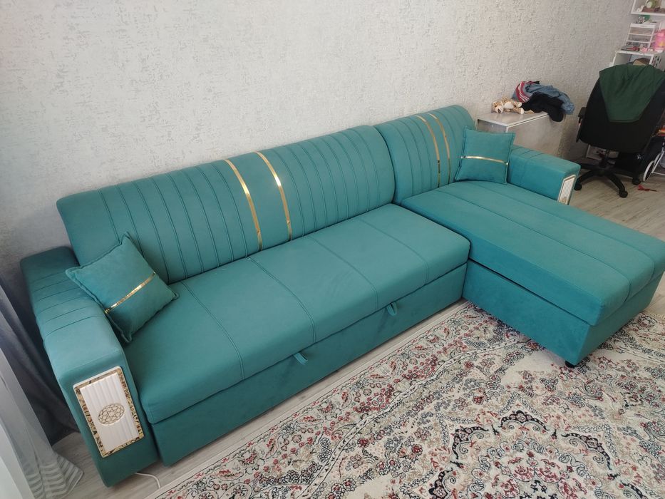 Продам диван в отличном состоянии