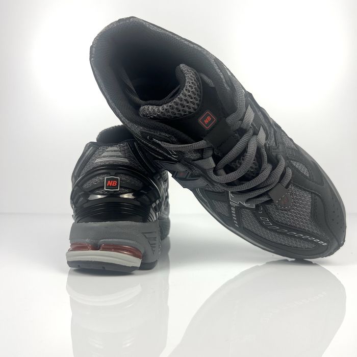 New Balance 1906R Black/Grey/Red | Размери 41-44 | Нови