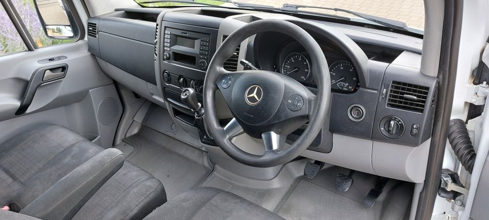 Mercedes Sprinter din 2015 motor 2.2 Euro 5 Volan pe dreapta Anglia