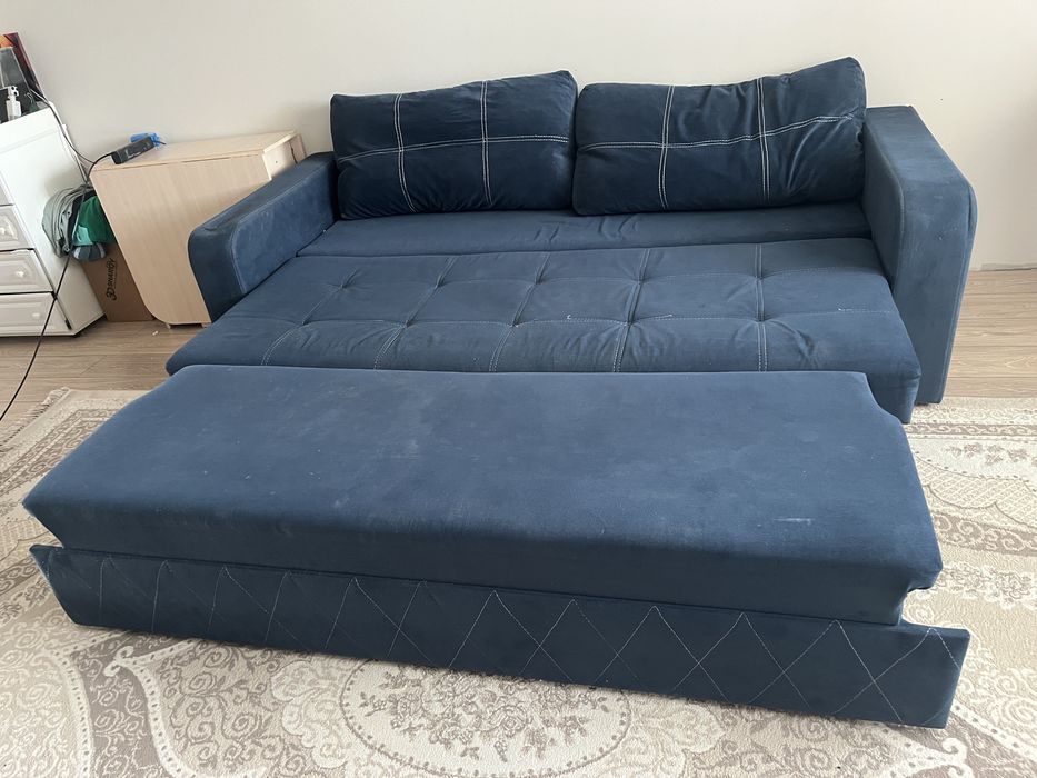 Продам хороший диван.