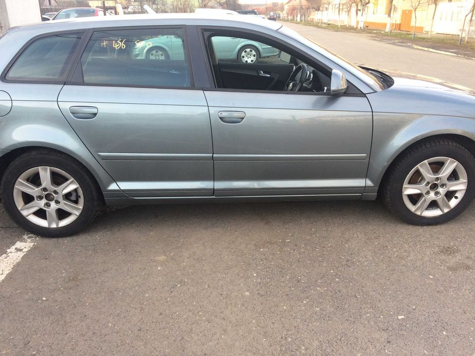 Piese caroserie Audi A3 an 2010 1.6tdi CAYC