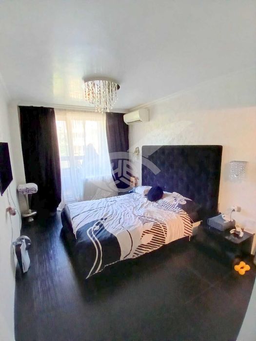 Продава се Тристаен апартамент в Пловдив, Център - 127 кв.м за 2756 €/кв.м - Снимка #7