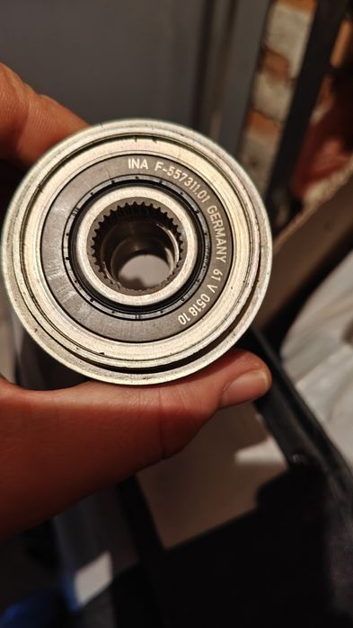 фрайлауф ролка за алтернатор INA (7 канала)