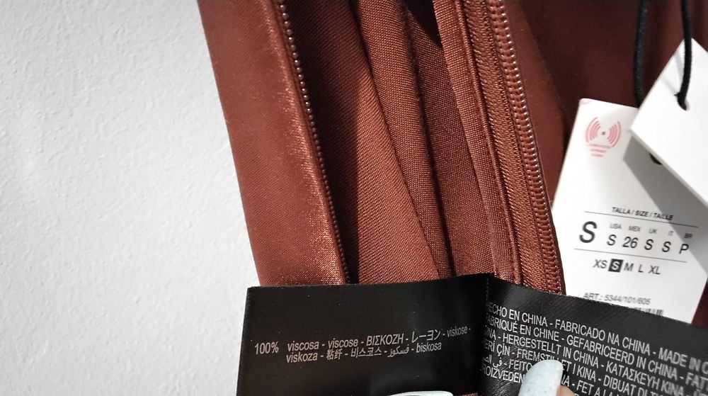 Пола Zara нова, размер S