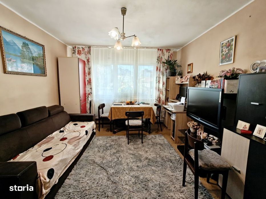 Apartament cu 3 camere, parter, Aleea Retezat