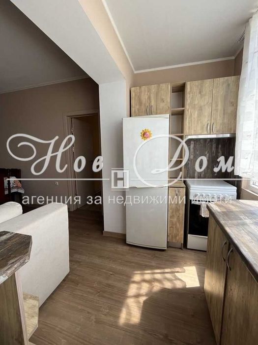 Дава се под наем Тристаен апартамент в Варна, Цветен квартал - 80 кв.м за 612 € - Снимка #3