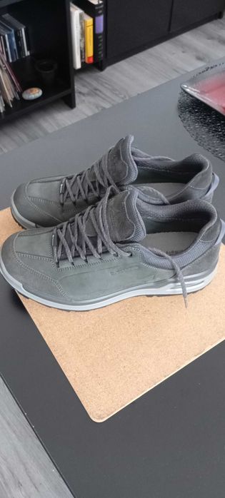Обувки Lowa Bellagio GTX LO употребявани, в отлично състояние (малко носени) 100 евро