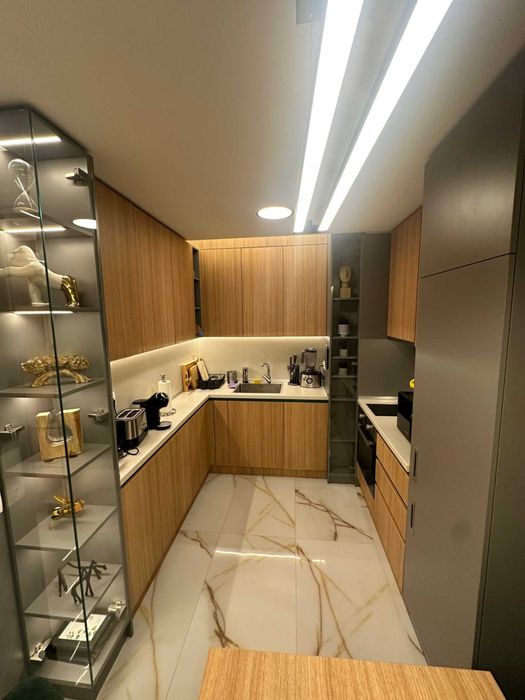 Дава се под наем Двустаен апартамент в София, Дианабад - 80 кв.м за 663 € - Снимка #2