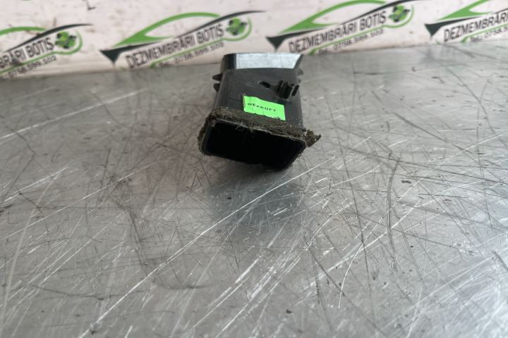 Grila ventilatie bord dreapta A9068300354 / A 906 830 03 54 Mercedes-