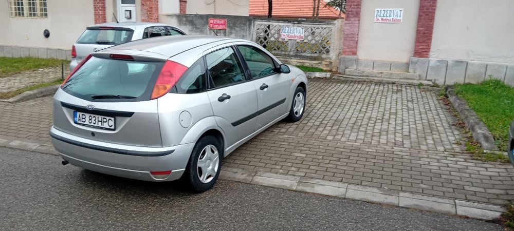 Ford focus 1.6 benzină