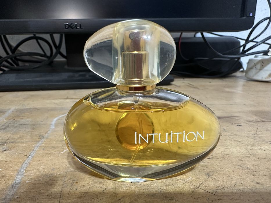 Apa de parfum estee lauder intuition
